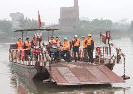 VIDEO: Đảm bảo an toàn đưa đón khách qua sông những ngày giáp Tết